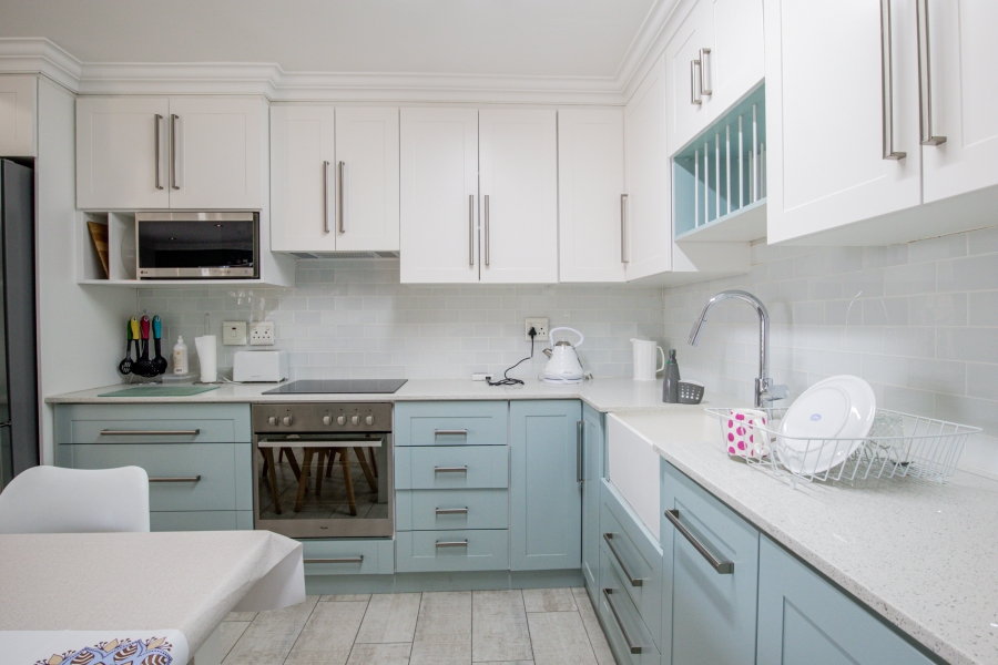 To Let 2 Bedroom Property for Rent in Rondebosch Western Cape